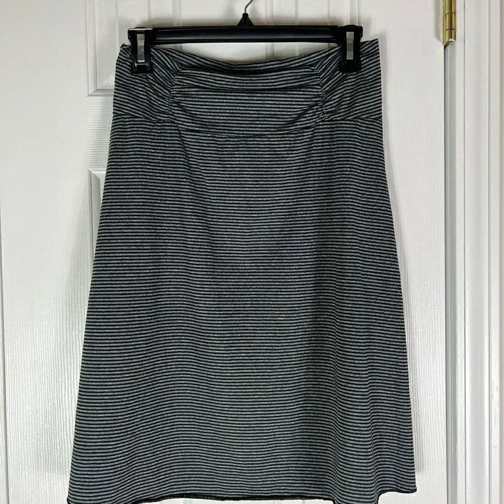 Tranquility Womens Skirt Size Small